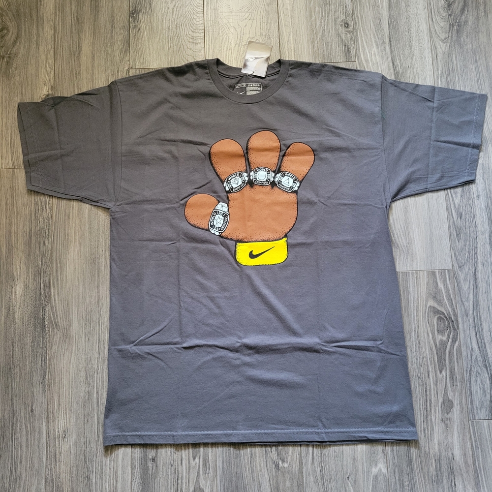 Nike Gray T-Shirt with Brown and Yellow Graphic